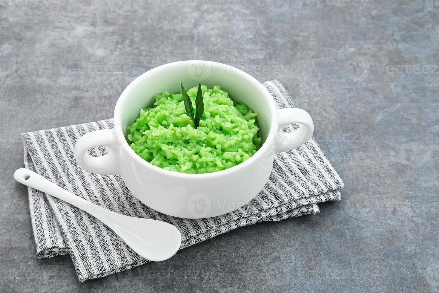 Riz Gluant au Pandan : la Recette Vietnamienne